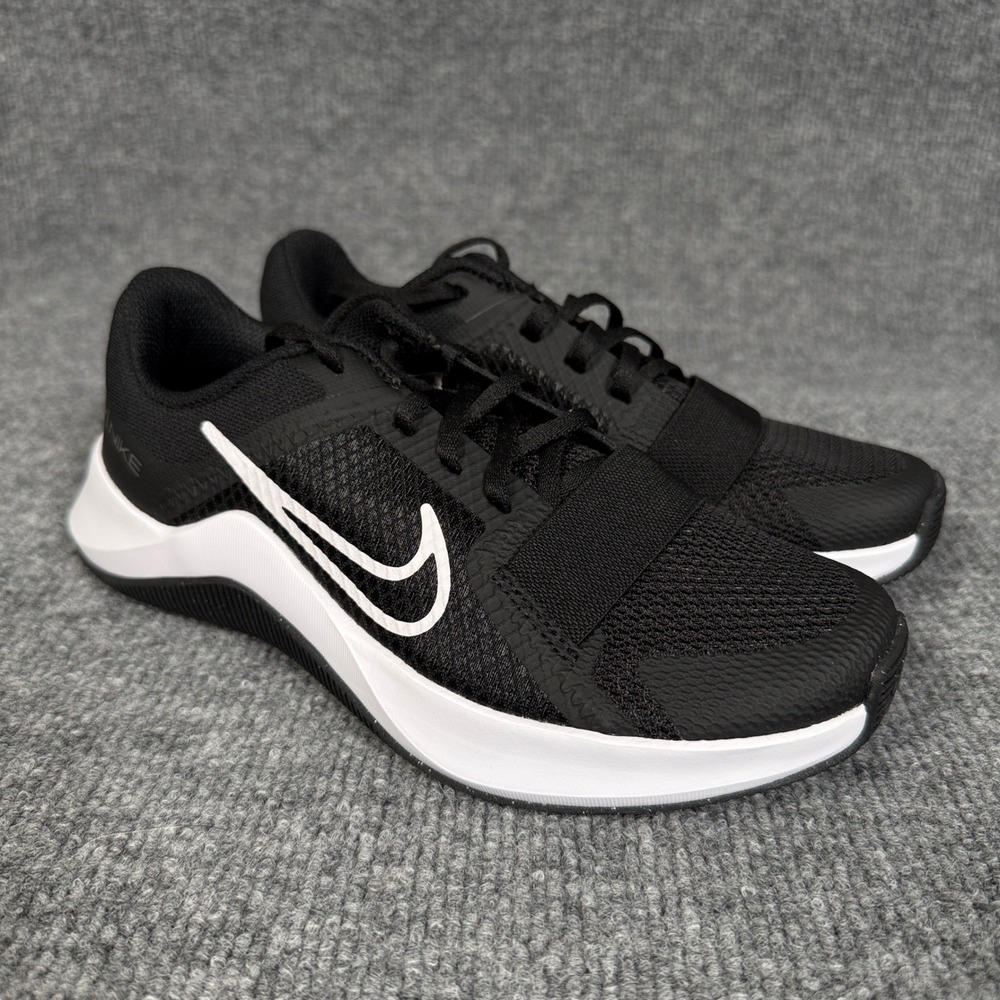 New Nike Womens Size 5 MC Trainer 2 Sneakers Black White Mesh Lace Up DM0824-003